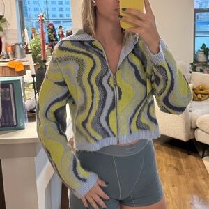 Fun pattern cropped zip up hoodie sweater